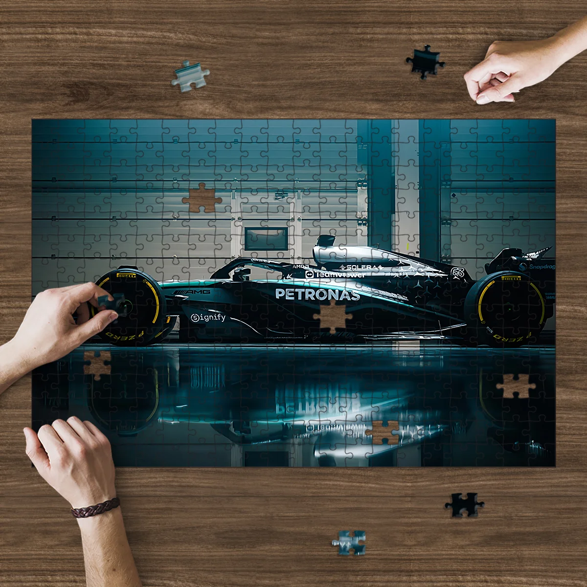 Mercedes F1 - Jigsaw Puzzle Game For F1 Fans BLF1PZ7 - Image 3